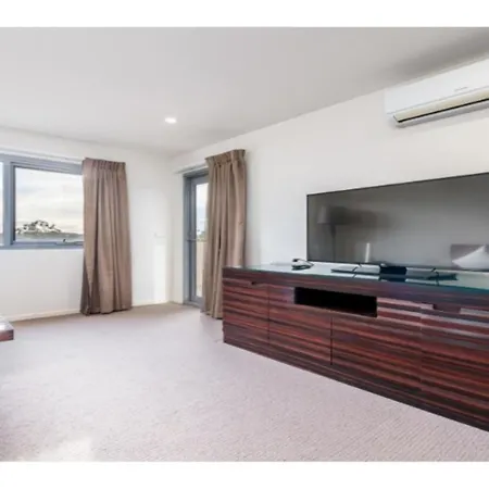 Apartment With One Bedroom, Wi-Fi, And Air Conditioning アパート *